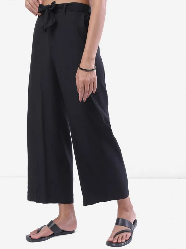Vishudh Women Black Solid Palazzo