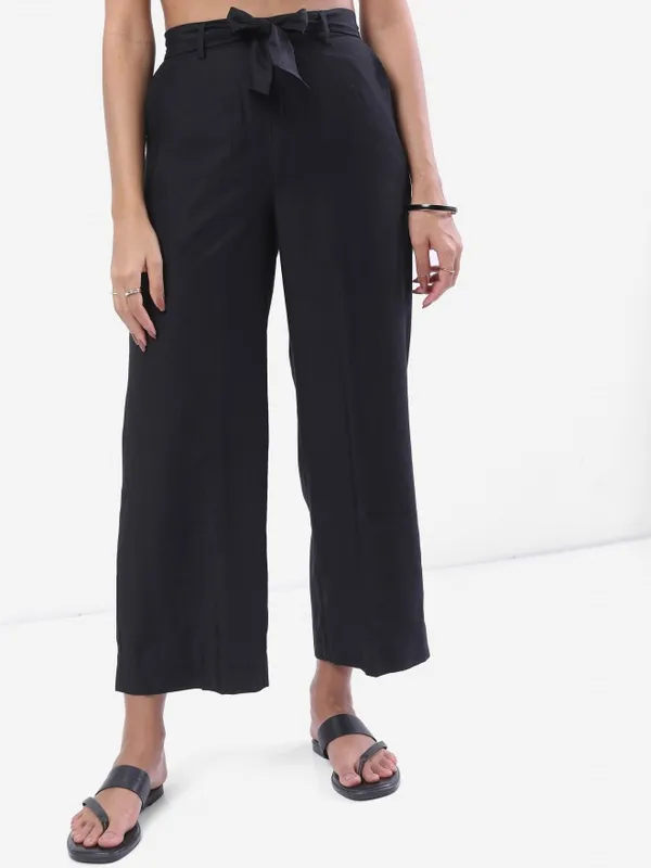 Vishudh Women Black Solid Palazzo