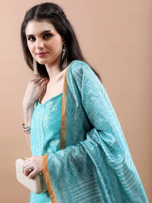  Vishudh Women Turquoise Printed Kurta Sets