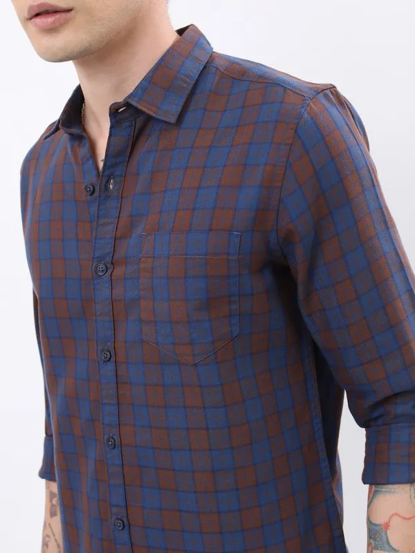  Highlander Men Navy Blue Checked Slim Fit Casual Shirts