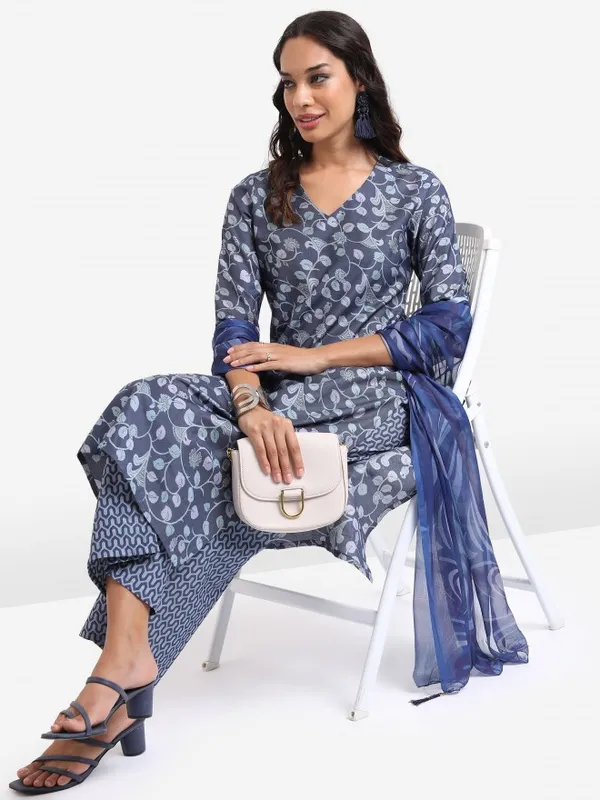  Ketch Women Blue Printed Kurta Sets
