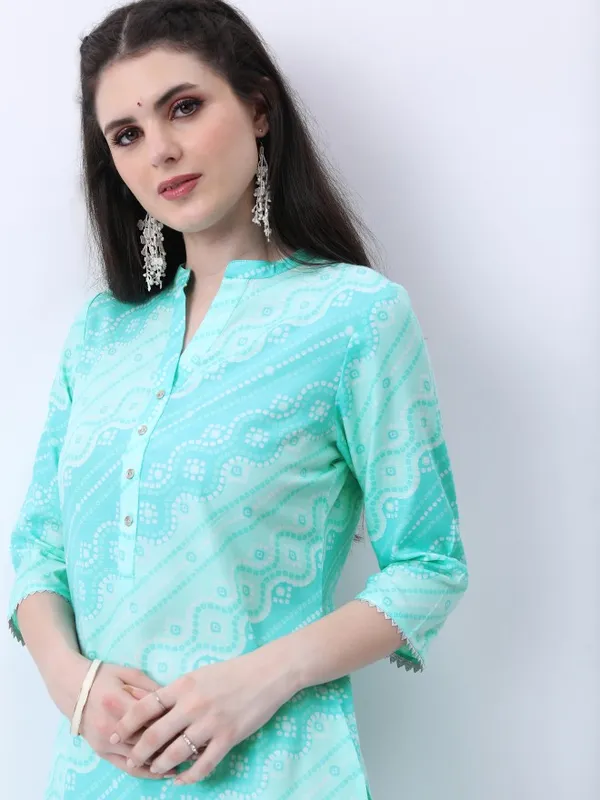  Ketch Women Turquoise Printed Straight Kurtas