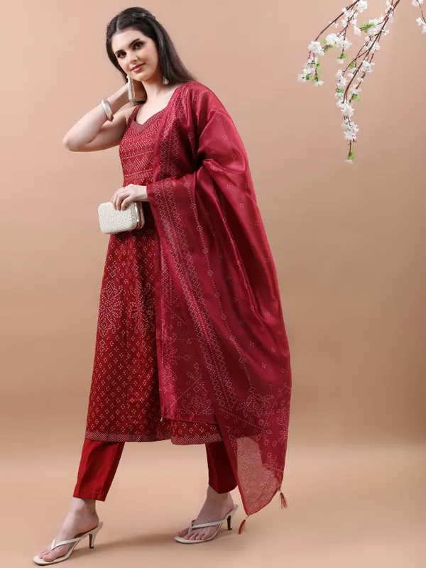 Vishudh Women Maroon Printed Kurta With Trouser And Dupatta