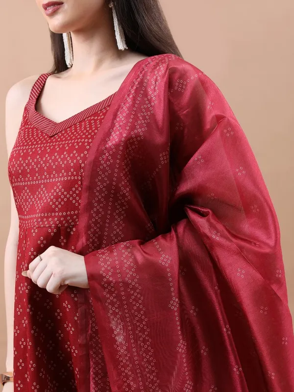 Vishudh Women Maroon Printed Kurta With Trouser And Dupatta