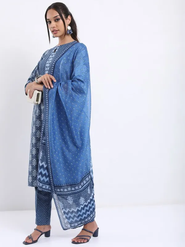 Women Kurta with Trouser & Dupatta