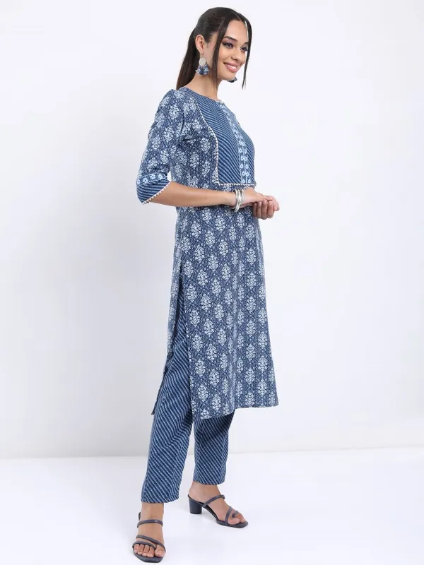 Women Kurta with Trouser & Dupatta