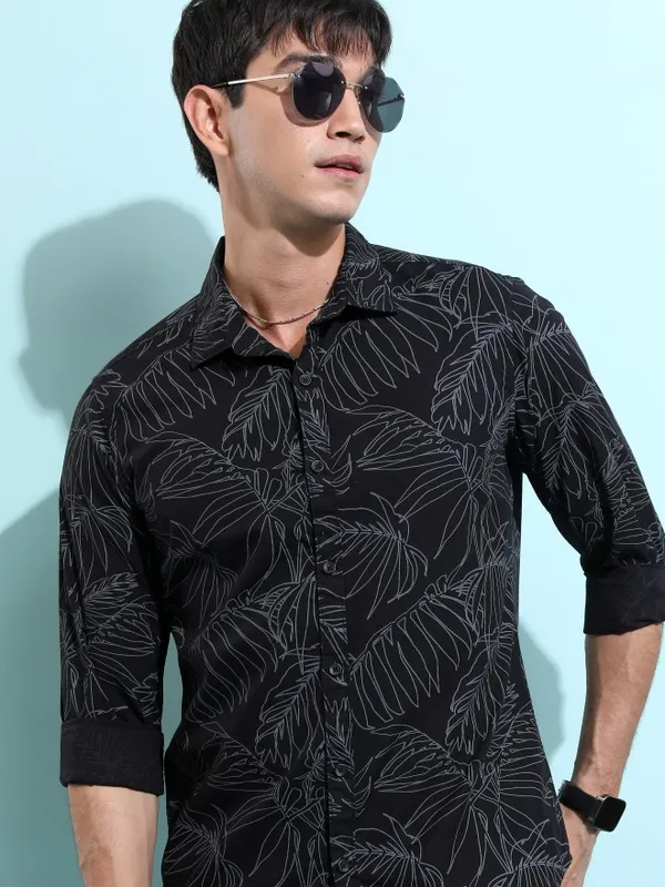  Highlander Men Black Printed Slim Fit Casual Shirts