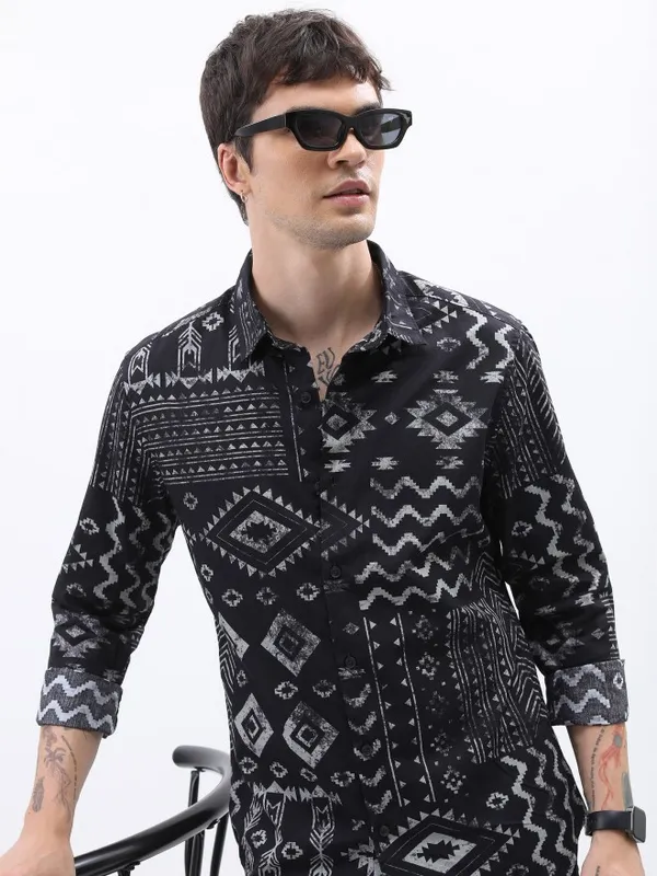  Highlander Men Black Printed Slim Fit Casual Shirts