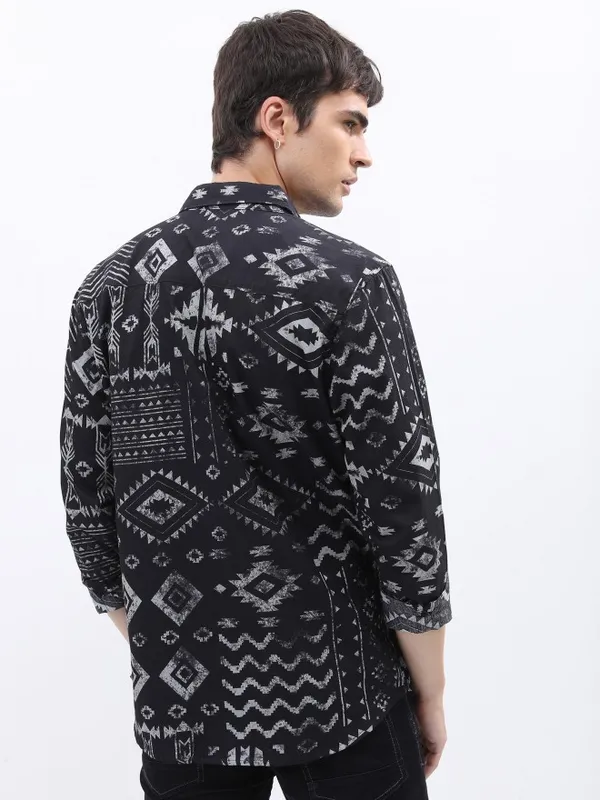  Highlander Men Black Printed Slim Fit Casual Shirts