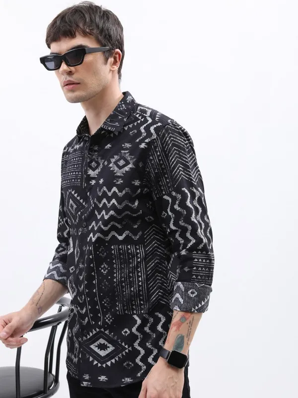  Highlander Men Black Printed Slim Fit Casual Shirts