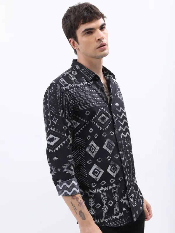  Highlander Men Black Printed Slim Fit Casual Shirts