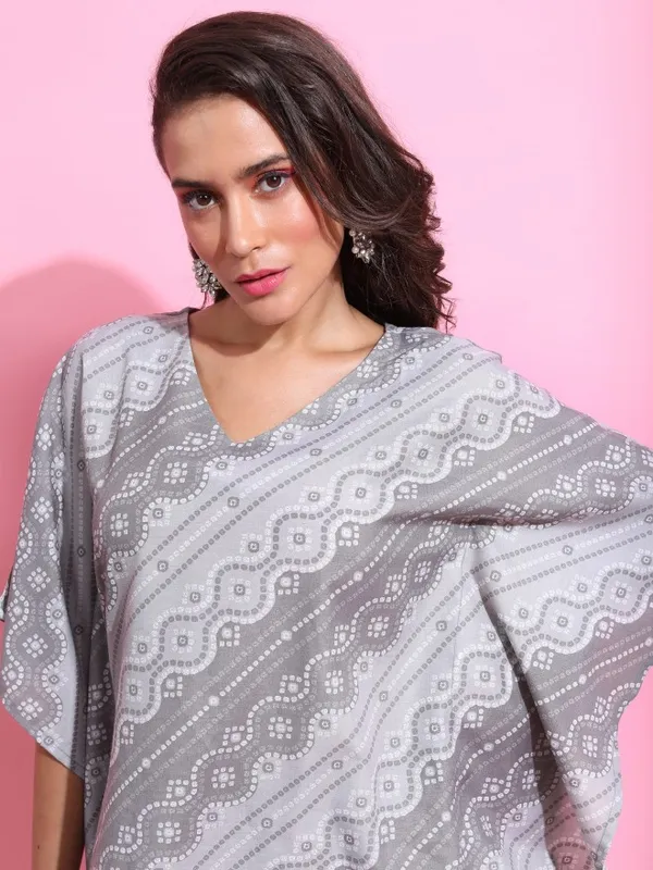 Women Kurta With Dhoti Pant