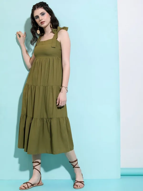  Tokyo Talkies Women Green Solid A-Line Dresses