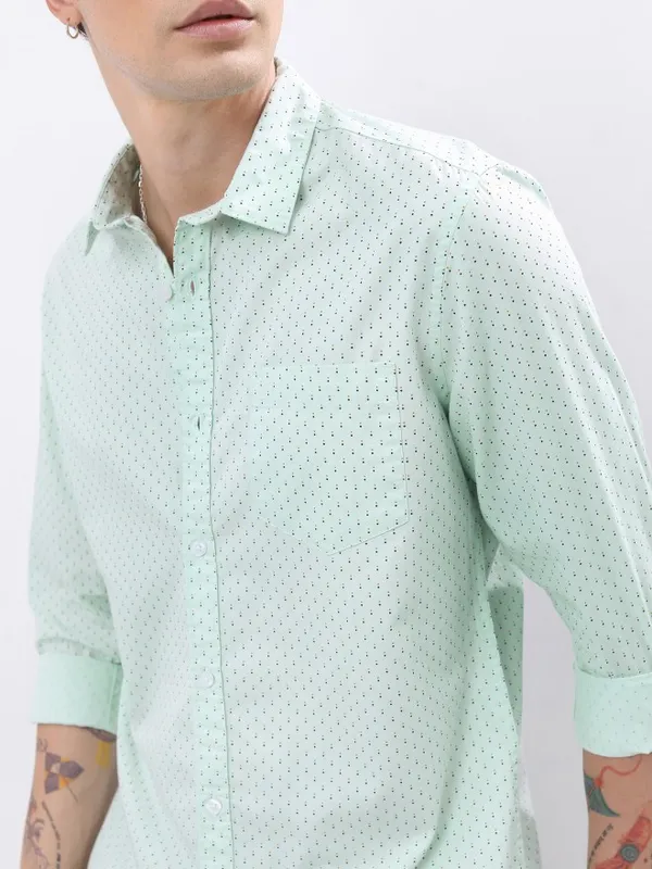  Highlander Men Green Printed Slim Fit Casual Shirts