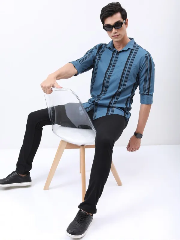  Highlander Men Blue Striped Slim Fit Casual Shirts
