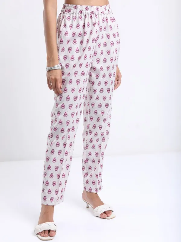  Vishudh Women White Printed Kurta Sets