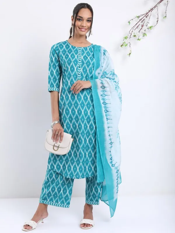  Ketch Women Turquoise Printed Kurta Sets