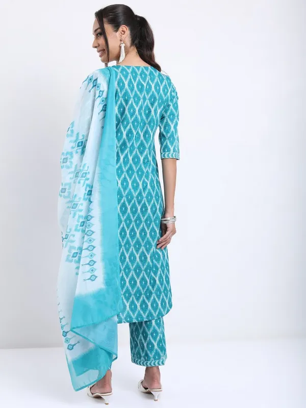  Ketch Women Turquoise Printed Kurta Sets