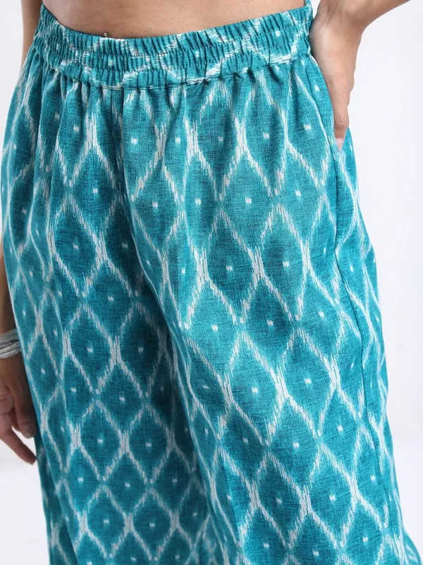  Ketch Women Turquoise Printed Kurta Sets