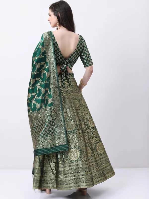  Vishudh Women Green Printed Kurta Sets