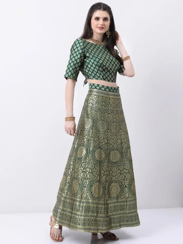  Vishudh Women Green Printed Kurta Sets