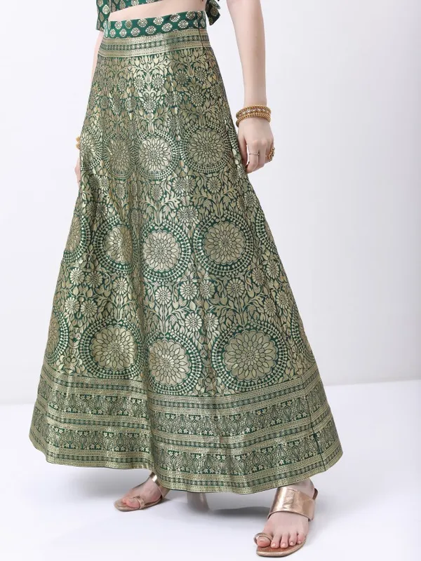  Vishudh Women Green Printed Kurta Sets
