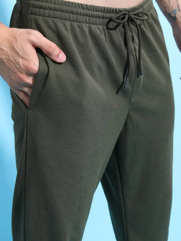  Highlander Men Olive Regular Fit Track Pants