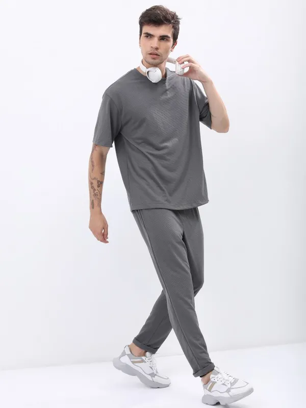Highlander Men Structured Grey Solid Oversized Fit T-Shirt