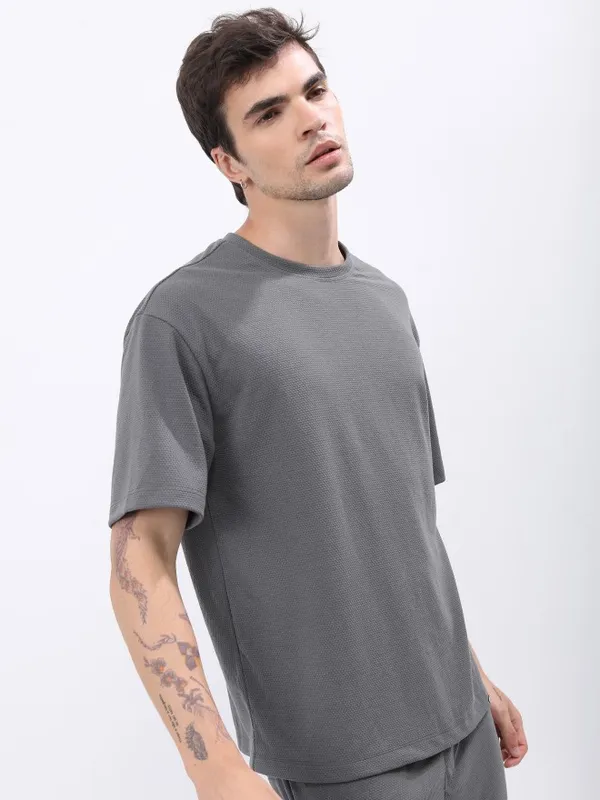 Highlander Men Structured Grey Solid Oversized Fit T-Shirt