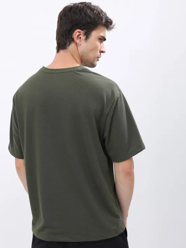 Highlander Men Olive Solid Oversized Fit T-Shirt