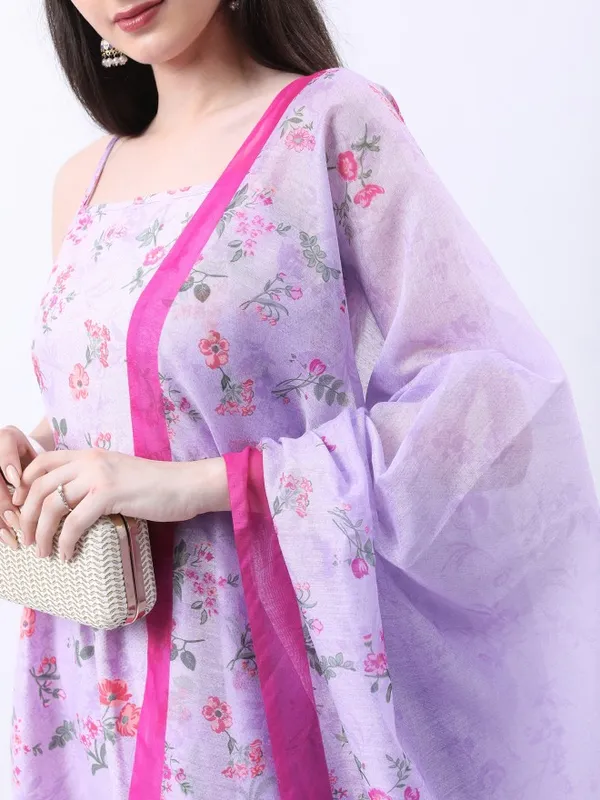  Vishudh Women Lavender Printed Kurta Sets