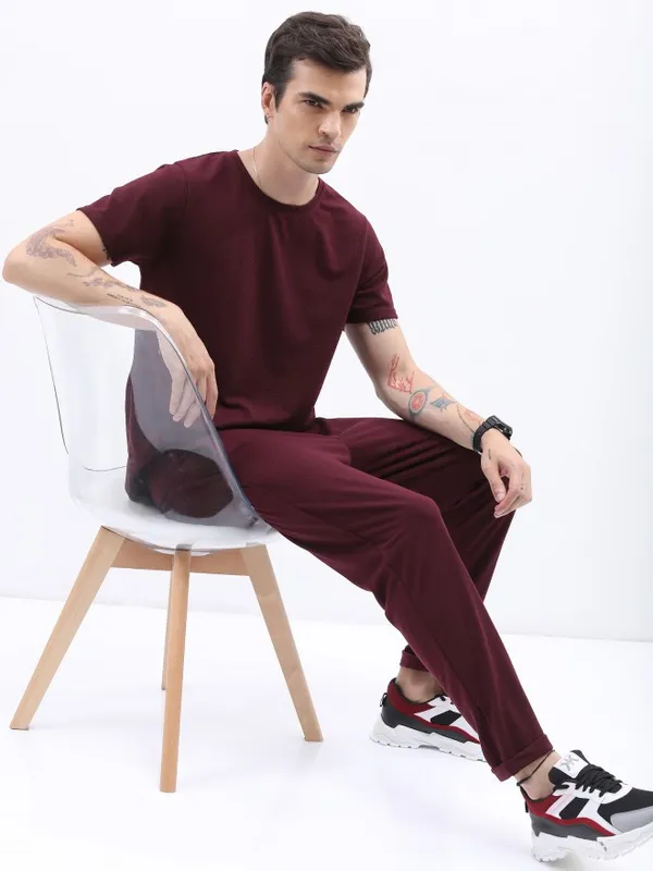  Highlander Men Burgundy Solid Round Neck T-Shirts