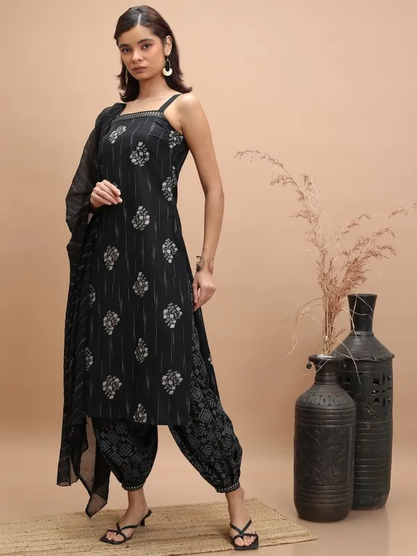 Vishudh Women Black Printed Kurta With Trouser And Dupatta