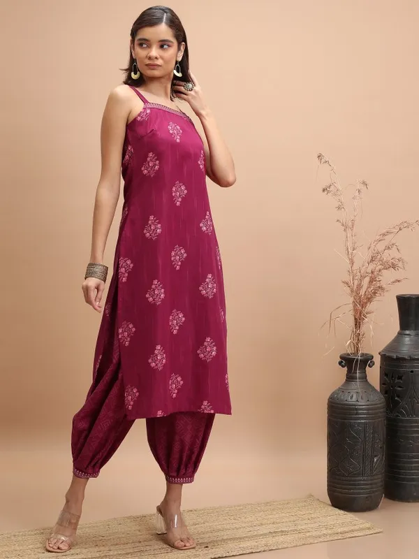 Women Kurta With Trousers & Dupatta