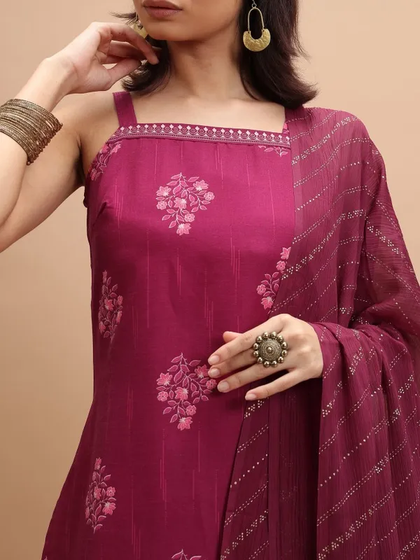Women Kurta With Trousers & Dupatta