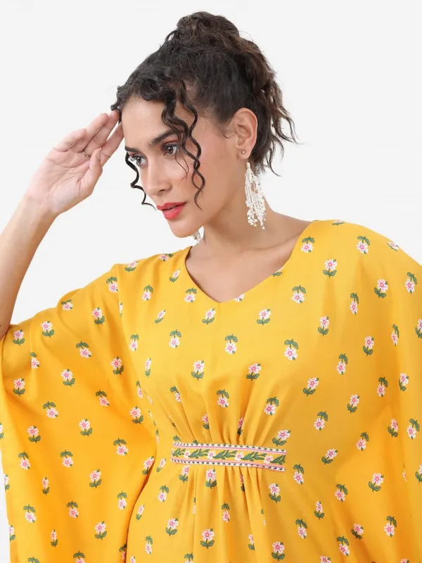 Vishudh Women Yellow Printed Top With Dhoti Pant