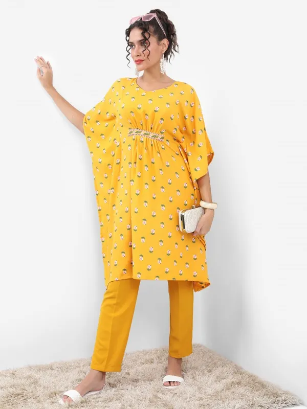 Vishudh Women Yellow Printed Top With Dhoti Pant