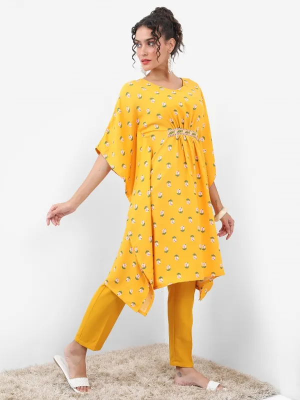 Vishudh Women Yellow Printed Top With Dhoti Pant