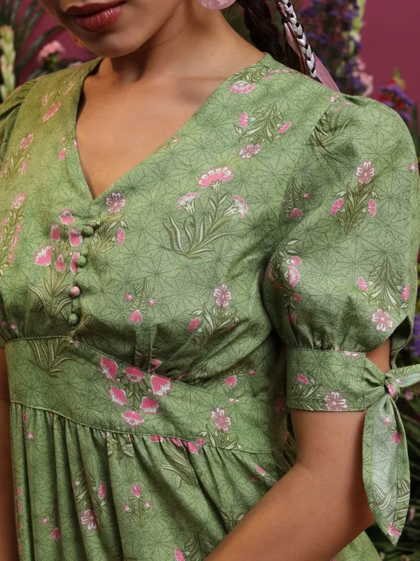  Vishudh Women Green Printed A-Line Ethnic Dresses