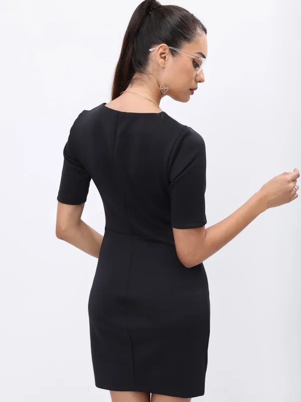  Tokyo Talkies Women Black Solid Bodycon Dresses