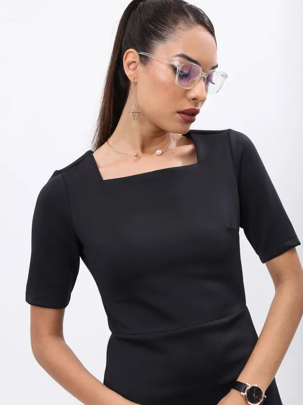  Tokyo Talkies Women Black Solid Bodycon Dresses