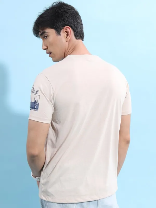  Highlander Men Cream Printed Round Neck T-Shirts