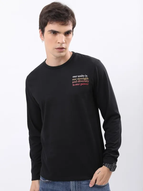  Highlander Men Black Printed Round Neck T-Shirts