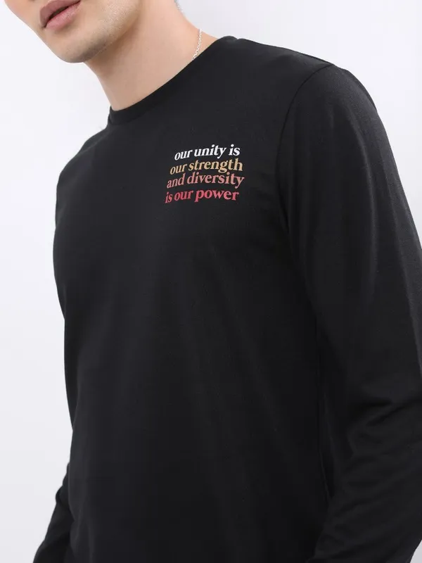  Highlander Men Black Printed Round Neck T-Shirts