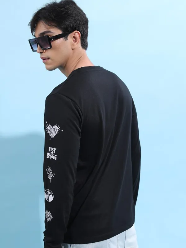 Men Printed Round Neck T-shirt
