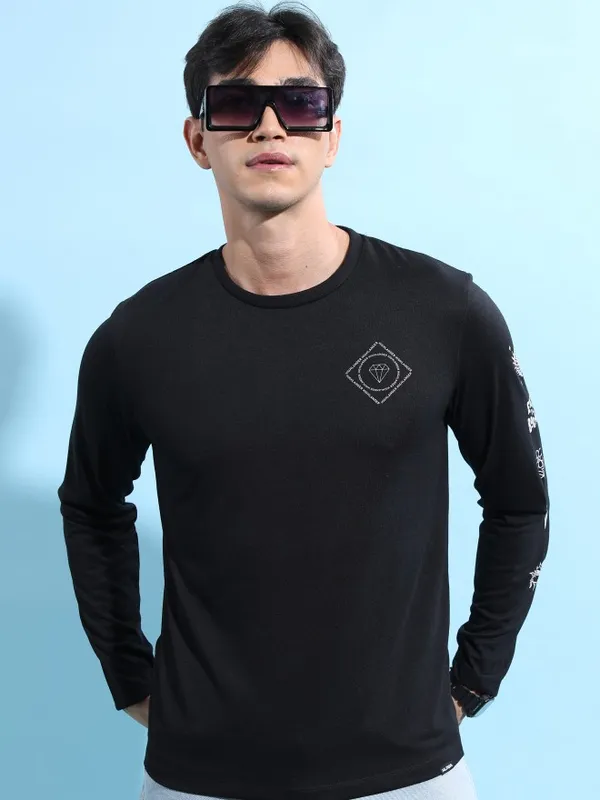 Men Printed Round Neck T-shirt