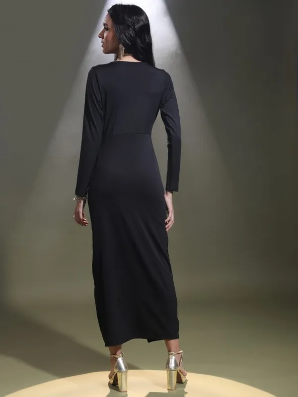  Tokyo Talkies Women Black Solid Maxi Dresses