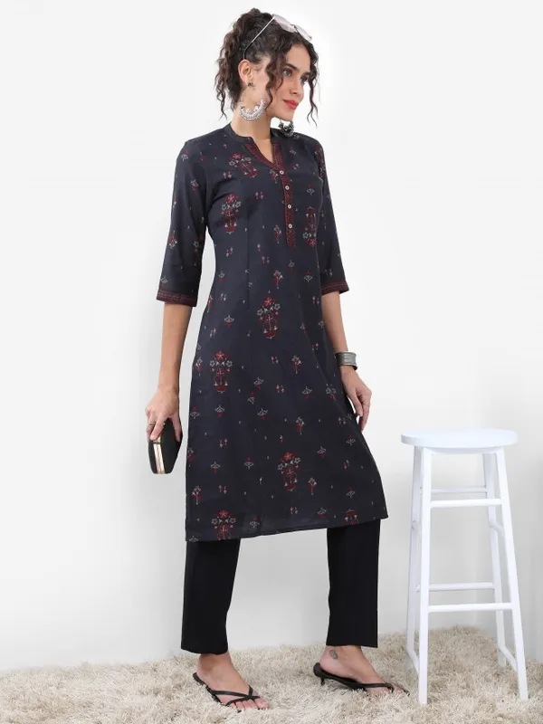 Vishudh Women Black Printed Straight Kurta