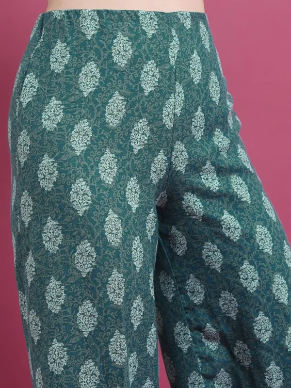 Vishudh Women Teal Printed Top With Palazzo