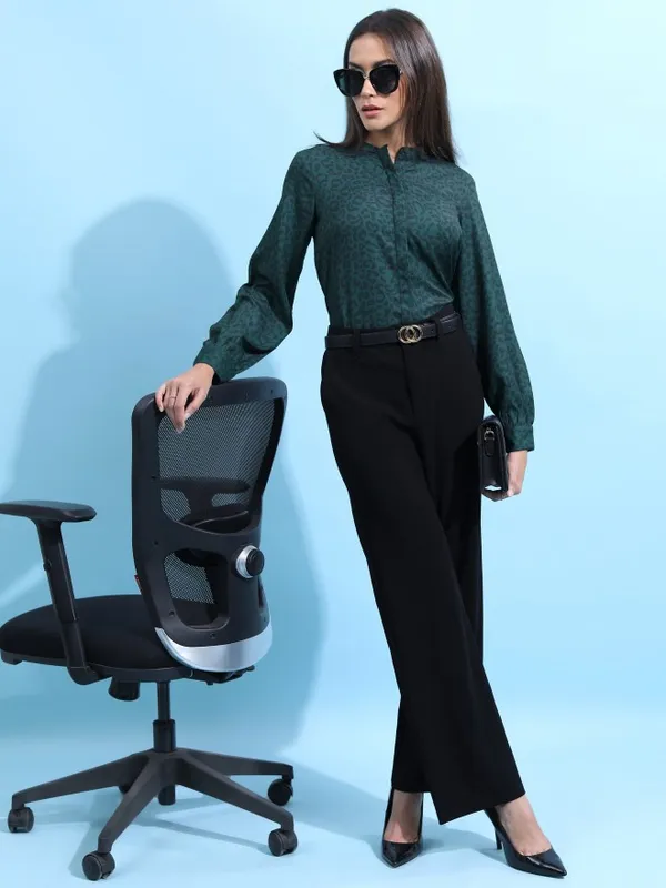  Tokyo Talkies Women Green Printed Casual Shirts